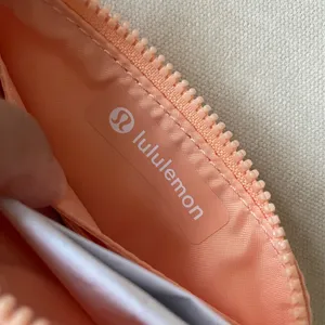 Lululemon Clippable Card Pouch - Peach Bellini thumbnail 7