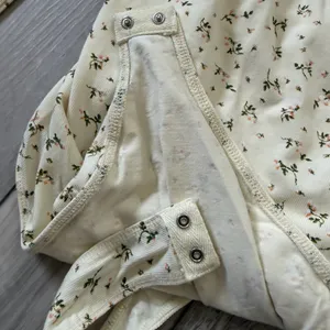 Lane 201 Pastel Yellow Floral Print Wrap Long Sleeve V-neck Bodysuit size medium thumbnail 8