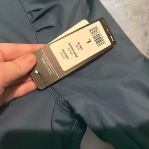 Yoga Licious Lightweight Athletic Zip-Up Jacket thumbnail 4