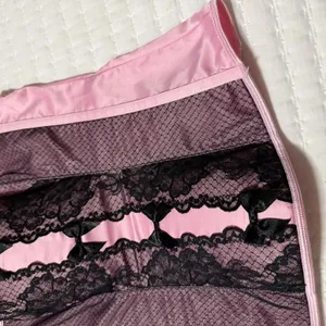 Victoria’s Secret Corset Style Tank Top Sz M Medium Pink With Black Lace thumbnail 6