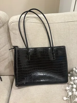 Structured black shoulder bag thumbnail 2