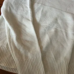Beginning Boutique Cream Sweater Short Set thumbnail 3