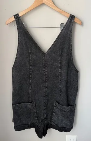 SHEIN Black Wash Denim Shortalls Romper Adjustable Straps Sleeveless Women’s M thumbnail 1