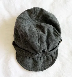 Gray Cap thumbnail 2