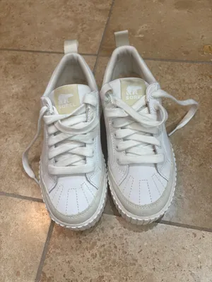 Women’s sorel white sneakers size 6.5 thumbnail 2