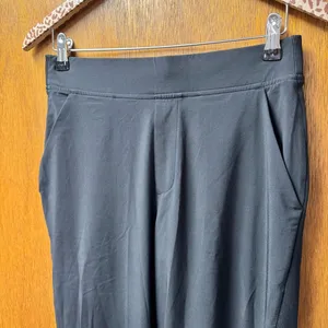 Athleta Brooklyn Ankle Pants Pull On Trousers Black 6 thumbnail 4