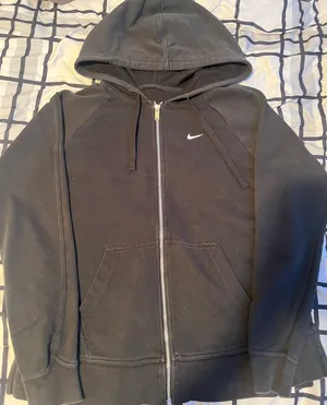 Zip-Up thumbnail 1