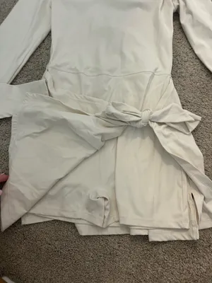 Shop the muse White Size M thumbnail 2