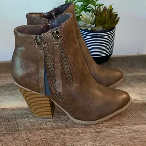 Journee Collection Heeled Ankle Booties with Dual Zippers Size 6.5 thumbnail 4