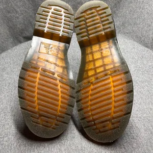 Dr Martens 2976 YS White Leather Chelsea Boots Yellow Stitch‎ Women's Size 7 thumbnail 6
