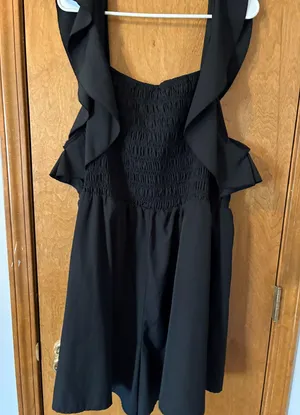 Boutique Black Flowy Romper thumbnail 3