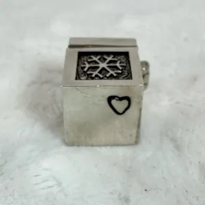 Vintage Metal Wish Prayer Box Charm Pendant with Snowflakes Hinged Magnetic Top thumbnail 3