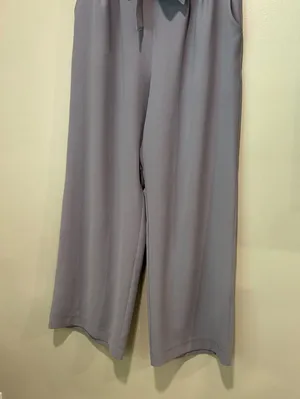 Lululemon Nior high rise, wide leg pants thumbnail 6