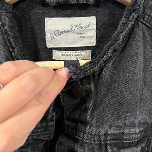 Universal Threads Black Denim Freeborn Jacket thumbnail 3