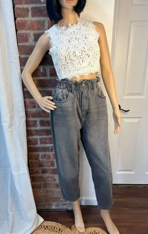 Design Lab Lord & Taylor Sleeveless Crochet Lace Crop Top thumbnail 4