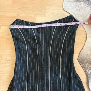 WITH‎ JEAN Mirabel Pinstripe Dress Black Mini Zipper Size Small thumbnail 5