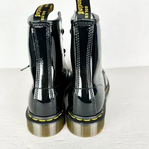 Dr Martens Women's 1460 Patent Leather Lace Up Boots Size 7 NWOB Black thumbnail 6