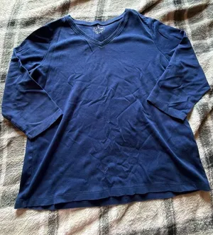 L.L.Bean Women's V-Neck Three-Quarter Sleeve T-Shirt Navy Blue thumbnail 1