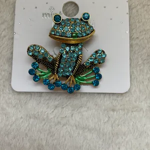 Rhinestone Frog Monet Green Leaping Gold Tone Brooch Pin thumbnail 2
