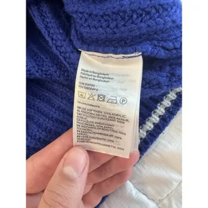 H&M Royal Blue White Rib Knit Cropped Sweater Vest Preppy Tennis Y2K Academia thumbnail 4