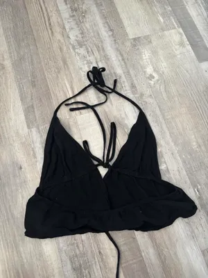 Shein Halter Crop Top Tie thumbnail 2