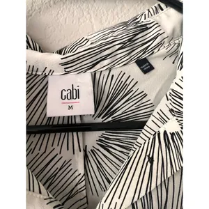 Cabi Priority Blouse M Sleeveless Collared Faux Wrap Draped Button Front thumbnail 3