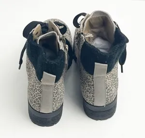 OTBT Lakewood Leather Animal Print Side Zipper Lace Up Faux Fur Lined Boots 8 thumbnail 9