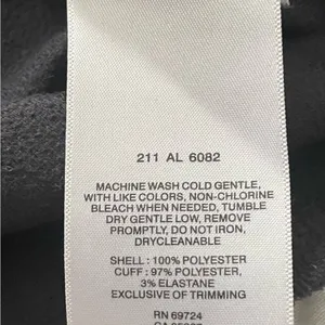 Columbia black fleece 1/4 zip closure logo on the back sweatshirt, size M top thumbnail 5