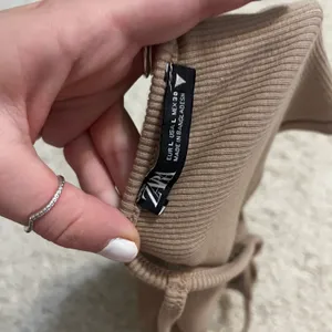 ZARA Cropped Halter Top Size Large thumbnail 3