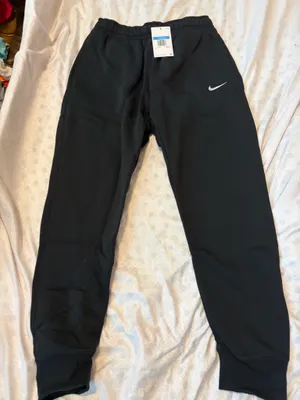 BNWT Nike men’s black training joggers thumbnail 3