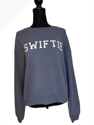 Taylor Swift Gray Swiftie Crewneck Sweatshirt Size L thumbnail 1