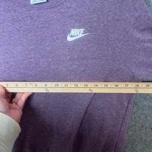 Nike Sweatshirt‎ Women size small Purple Crew Neck Pullover Long Sleeve thumbnail 4