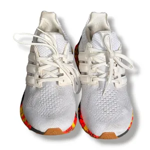 Adidas Ultra Boost 5.0 DNA White Floral Midsole Women 6.5 GX3028 Sneakers thumbnail 2