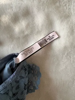 Victoria's Secret Bra thumbnail 3