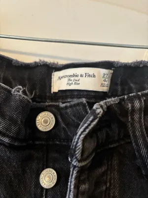 Abercrombie High-Rise Jeans The Dad thumbnail 2
