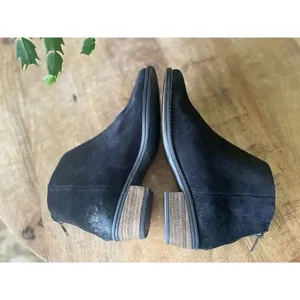 Very Volatile Black Genuine Suede Ankle Boots Women US 7.5 UK 5 EU 38 thumbnail 5
