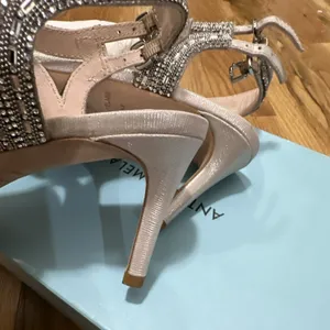 Antonio Melani Haelee Rhinestone Dress Sandals with box Size 7.5 thumbnail 9