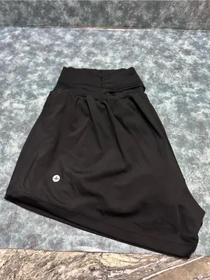HALARA SoftlyZero Airy Black Athletic Shorts with Hidden Pocket and High Waist thumbnail 8