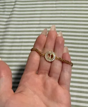 Chvker Gold Chain “I” Initial Necklace thumbnail 2