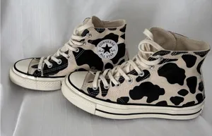 Converse Chuck Taylor Cow Print High Top Unisex Men’s 6/ women’s 8(B141)✨ thumbnail 1