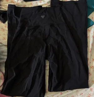 aritzia tna tn action straight leg flare black leggings thumbnail 1