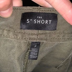 White House Black Market army green 5” loose normcore shorts thumbnail 4