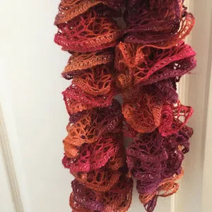 FINAL MARKDOWN Ladies crocheted boa thumbnail 2