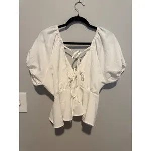White Textured Puff Sleeve Peplum Tie Front Blouse V-Neck Top thumbnail 2