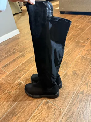 Boots Black Size 8.5 thumbnail 2