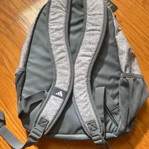 NWT Adidas 18.5 ” Backpack thumbnail 3