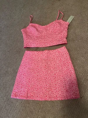 Lizard Thicket Set Two-Piece Floral thumbnail 1