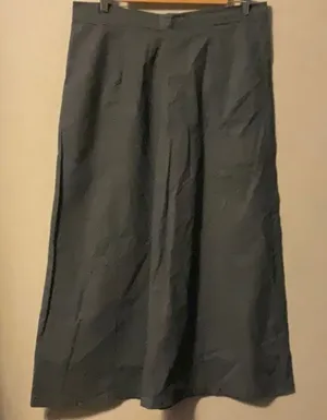 Handmade Black Midi A-Line Skirt for Casual Wear thumbnail 1