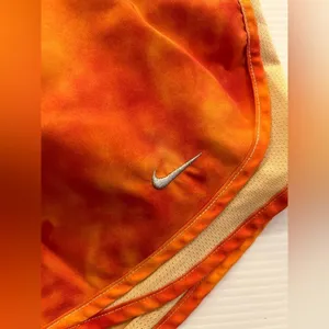 Nike Dri-Fit Shorts - Size small‎ thumbnail 3