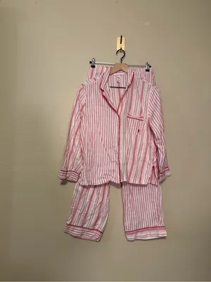 Victoria's Secret Candy Cane Striped Pajama Set Size Medium thumbnail 2